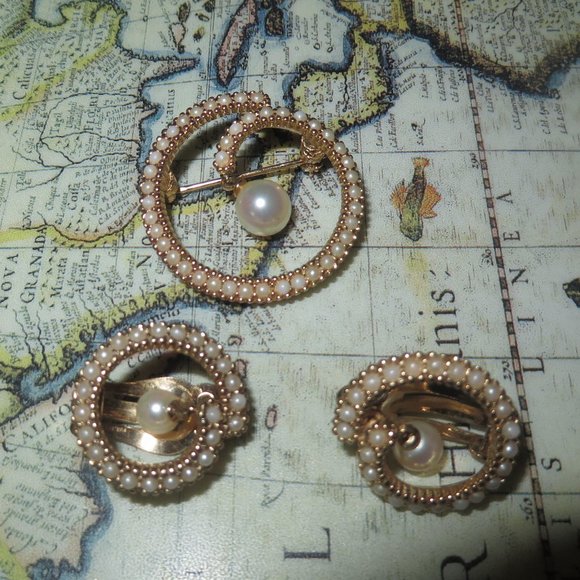 ❤️Amazing Set Vintage CINERMicro Bead Pearl Brooch and Earrings